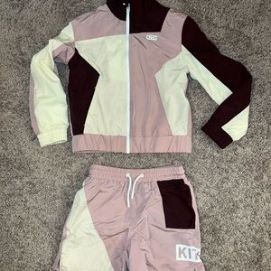 Kids Kith shorts tracksuit ! Jacket is size 8/9 . Shorts are a size 7 !